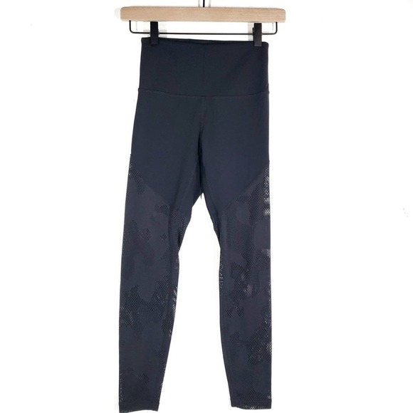 Zyia Active Black Luxe Camo Mesh 7/8 Leggings 0 - Picture 3 of 11